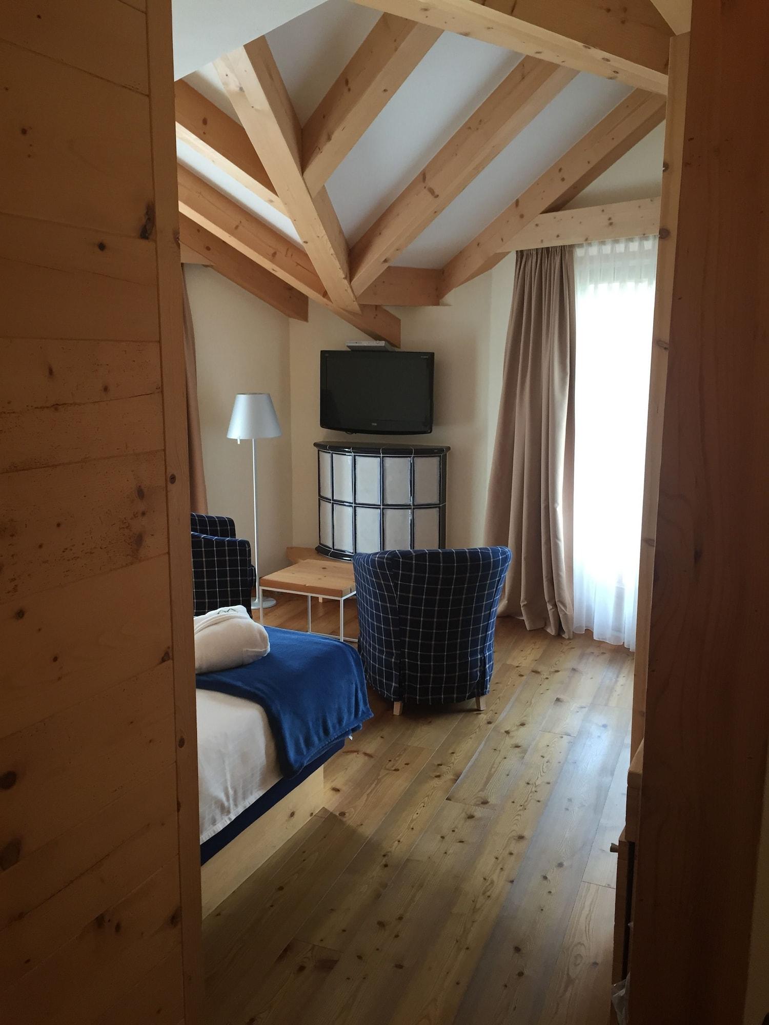 Maribel Hotel Madonna エクステリア 写真