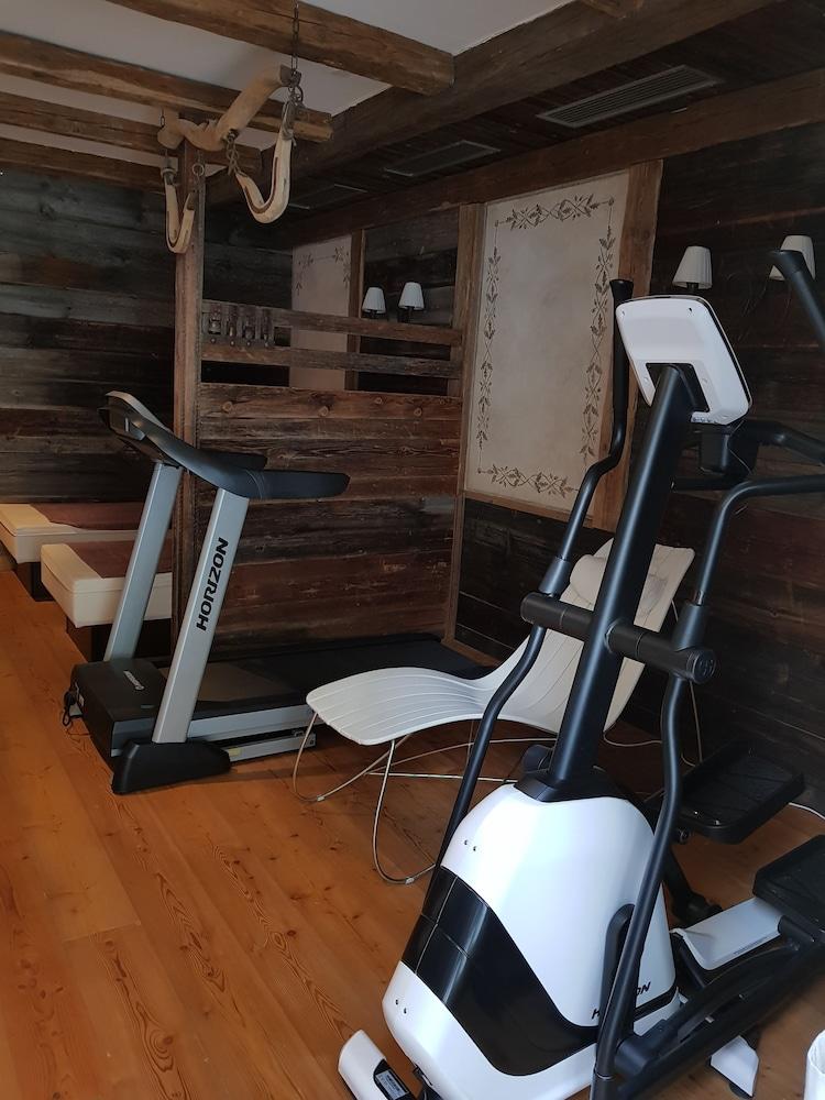 Maribel Hotel Madonna エクステリア 写真