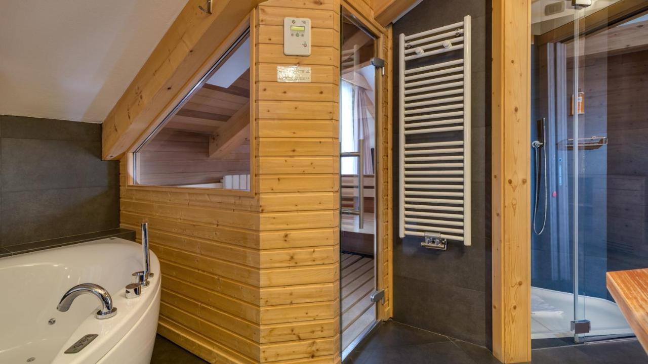 Maribel Hotel Madonna エクステリア 写真