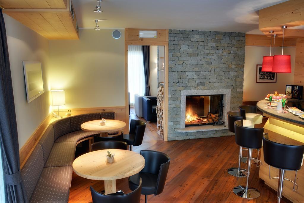 Maribel Hotel Madonna エクステリア 写真