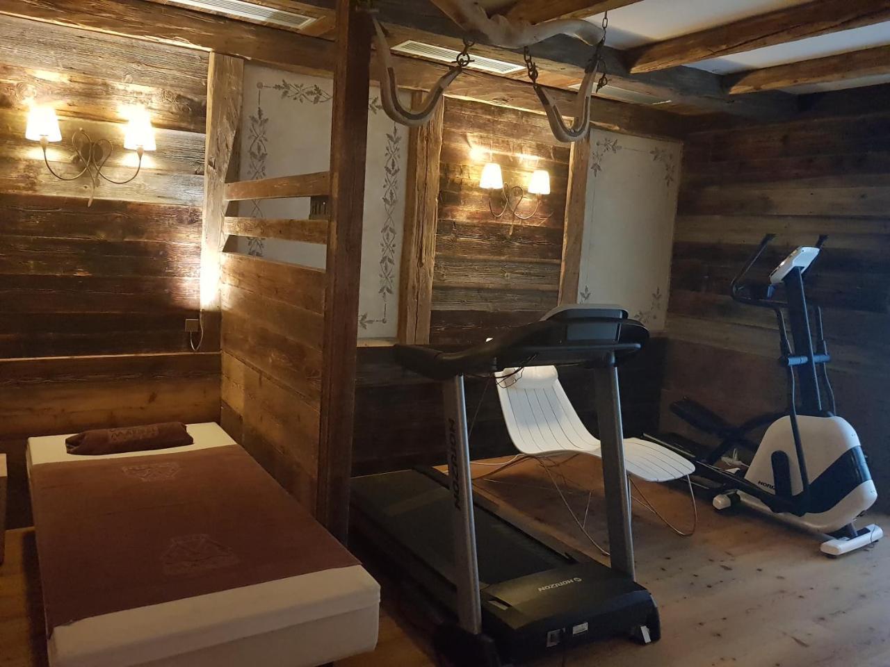 Maribel Hotel Madonna エクステリア 写真