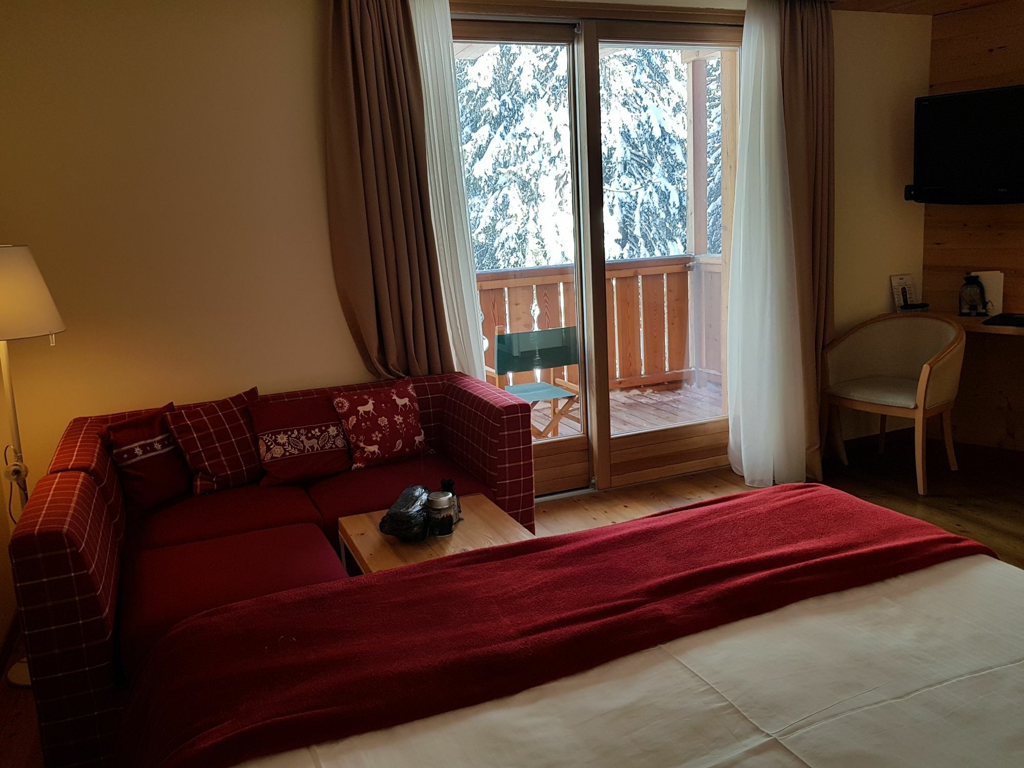 Maribel Hotel Madonna エクステリア 写真