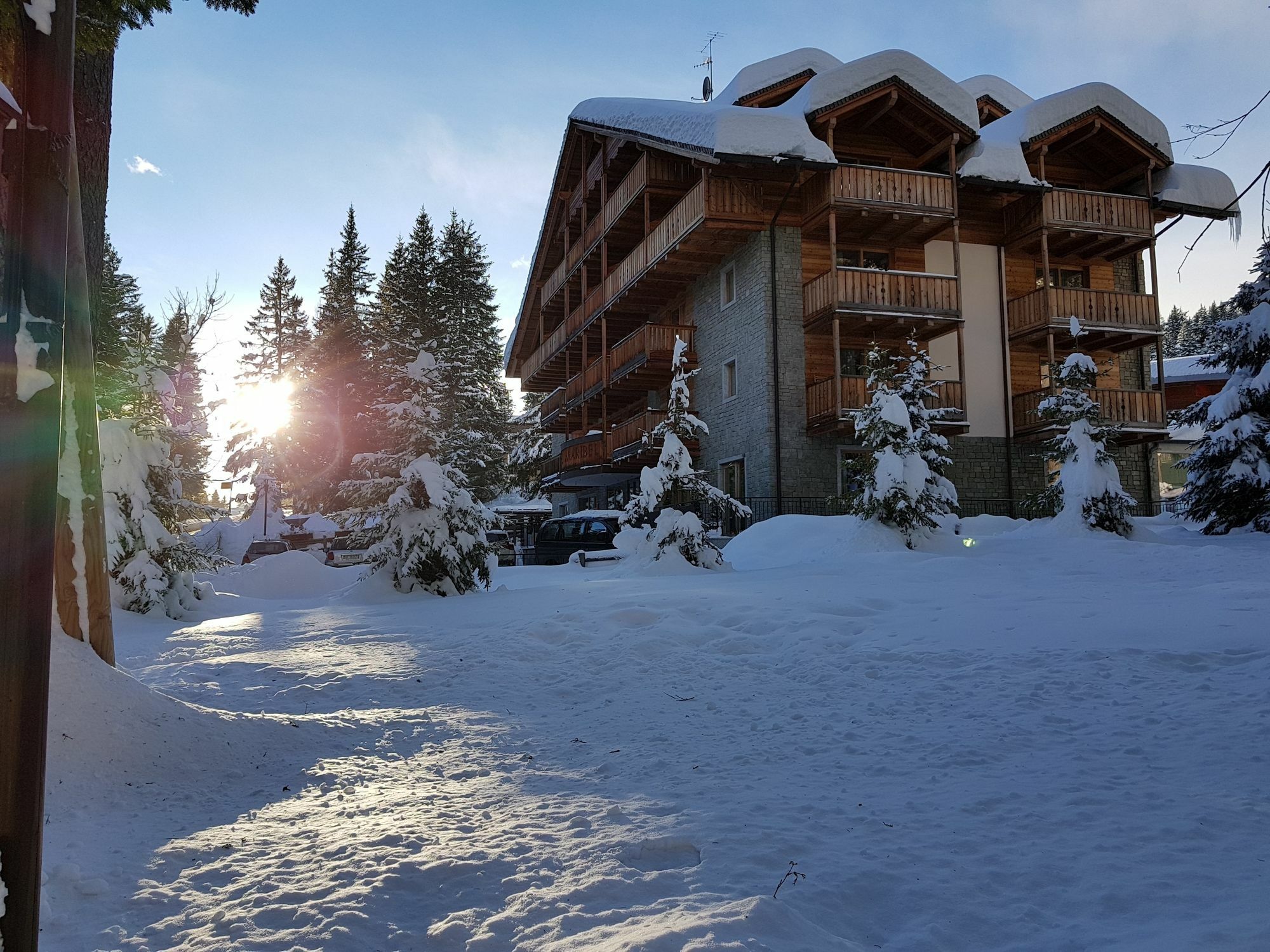 Maribel Hotel Madonna エクステリア 写真